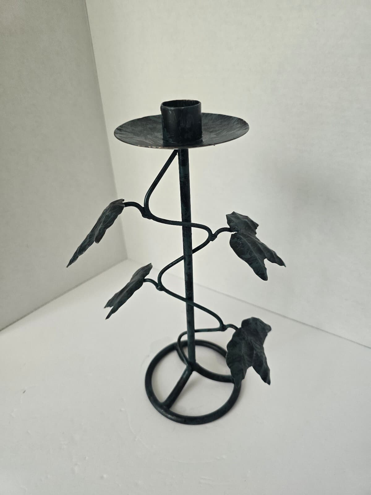 Vintage Style Black/Dark Green Metal Candle Holder with Leaf Design - Thumbnail 6