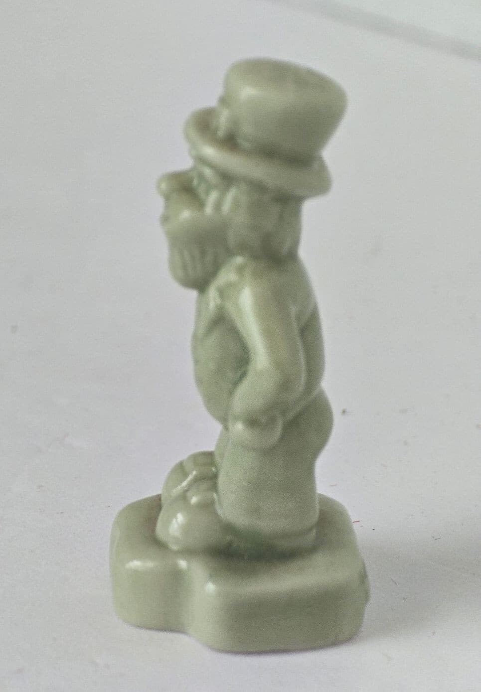 Vintage Wade Whimsies Red Rose Tea Miniature Leprechaun Calendar Series - Thumbnail 2