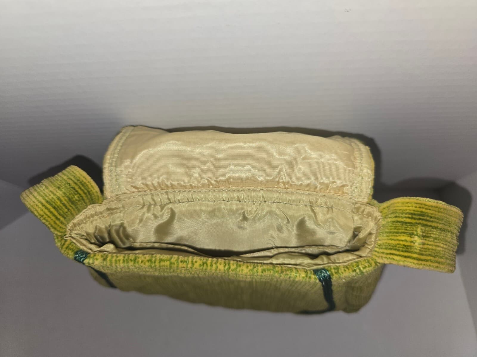 Vintage 70s Quilted Velvet Shoulder Bag Chartreuse Lime Green Soutache Trim Boho - Thumbnail 7