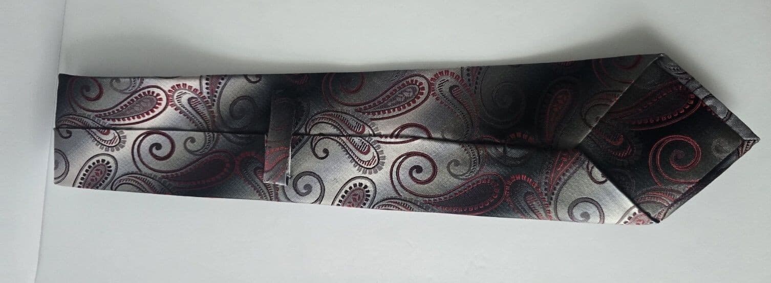 Vintage 100% Silk Charcoal Grey Red Silver Hand Made Retro Paisley Mens Necktie - Thumbnail 3