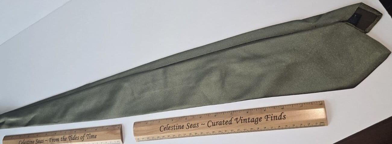 Vintage Barneys New York Silk Tie Olive Green Made in Italy Solid Necktie - Thumbnail 2