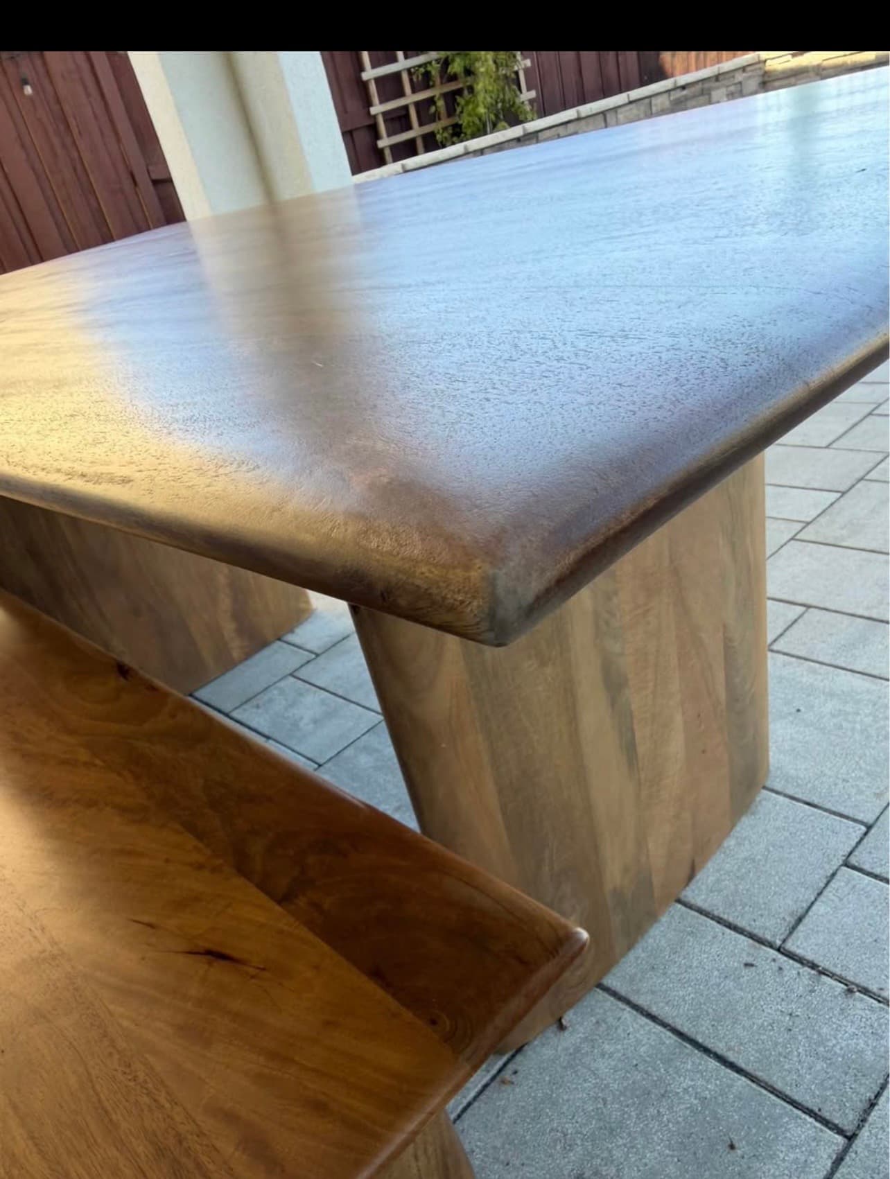 West elm Anton dining table 72" - Thumbnail 3
