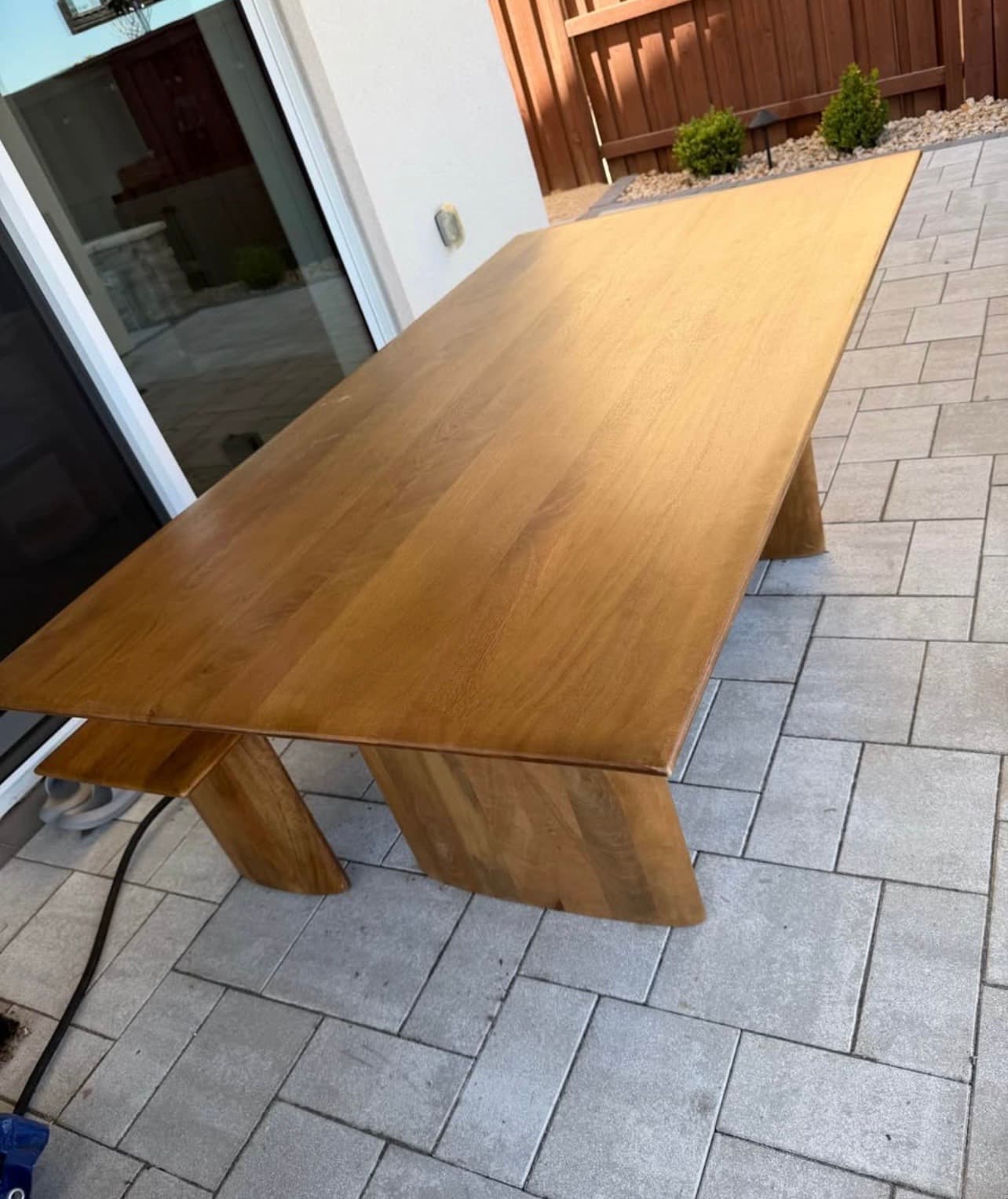 West elm Anton dining table 72" - Thumbnail 4