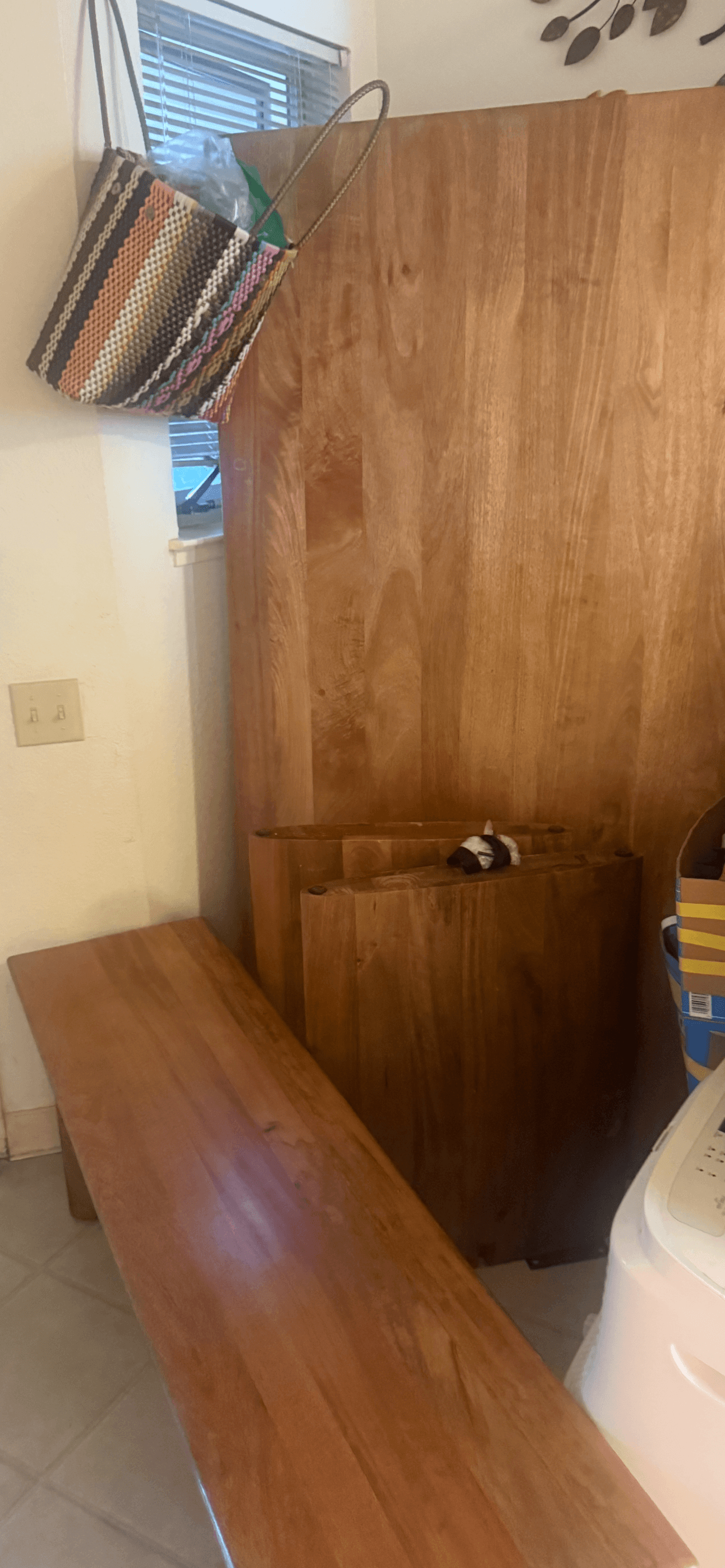 West elm Anton dining table 72" - Thumbnail 2