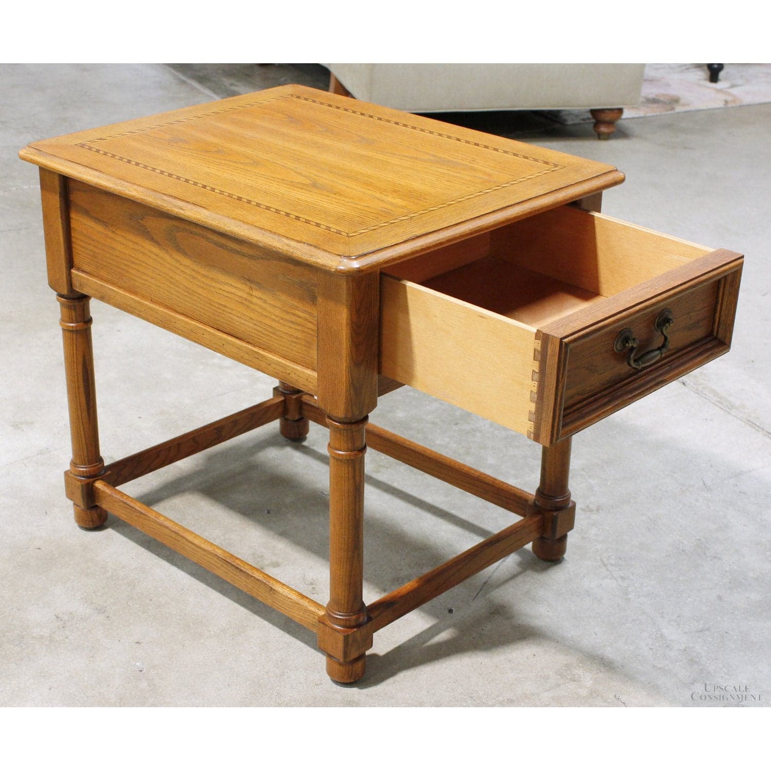 Hammary Inlay End Table w/Drawer - Thumbnail 2