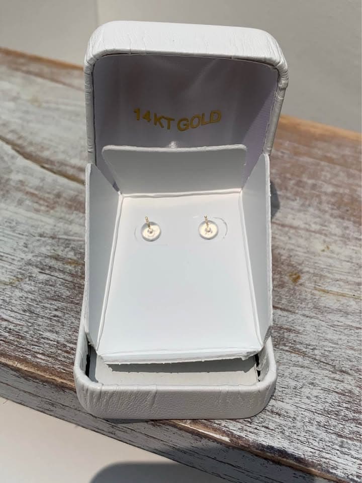 14K Gold 1.5 CTW Moissanite Stud Earrings - Thumbnail 3