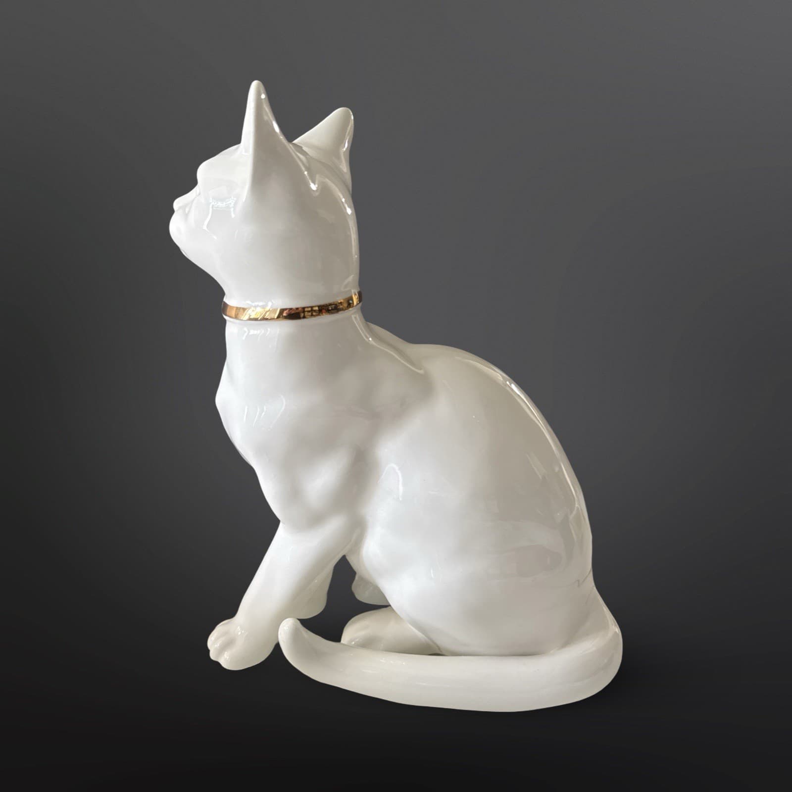Vintage Lladro Hispania Daisa Porcelain Cat White with Gold 1984 10.25” H - Thumbnail 4