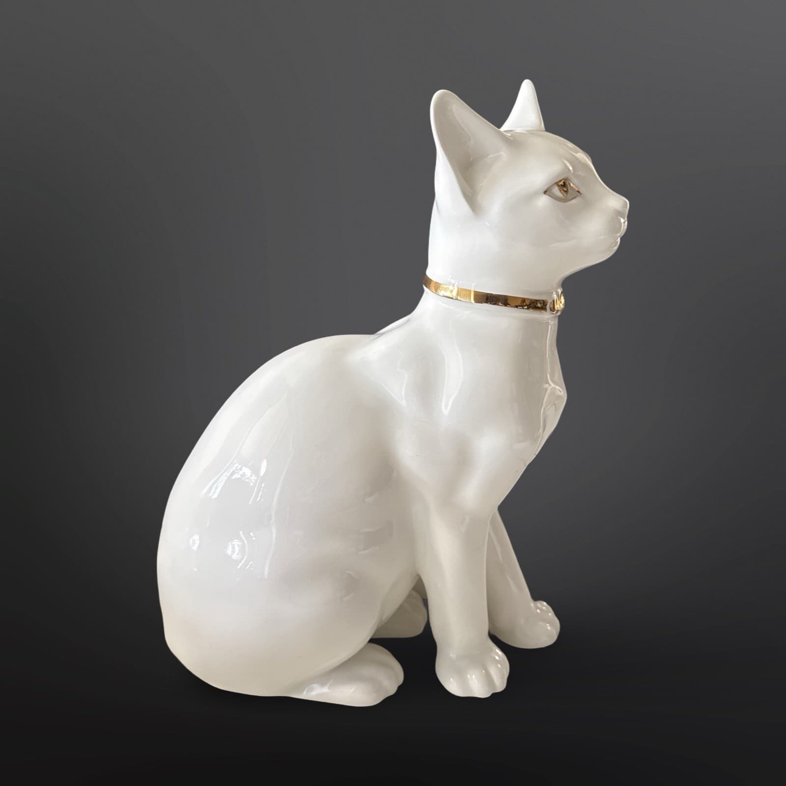 Vintage Lladro Hispania Daisa Porcelain Cat White with Gold 1984 10.25” H - Thumbnail 2