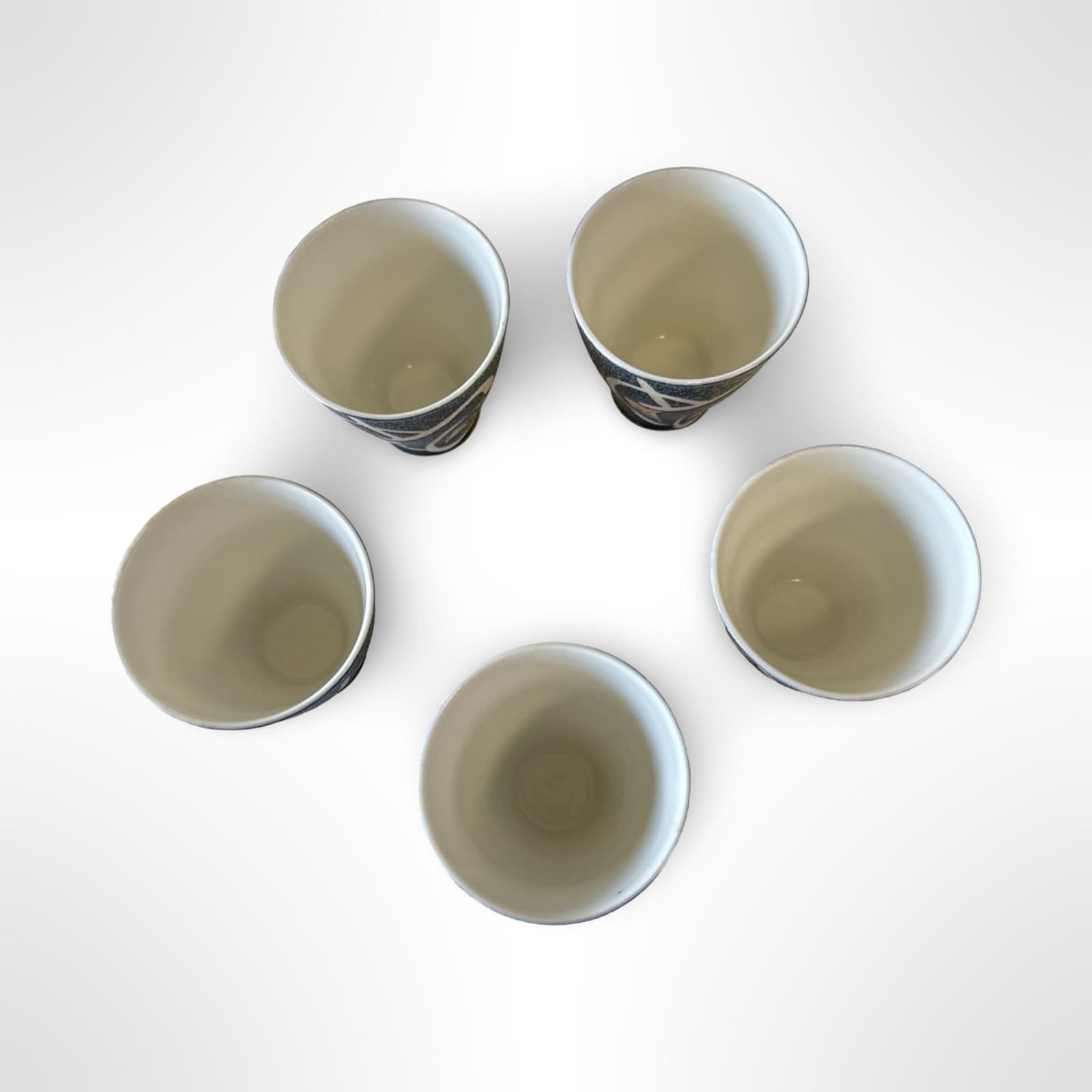 Vintage Japanese Sake Cups Porcelain Blue Abstract Design Set Of 5 - Thumbnail 5