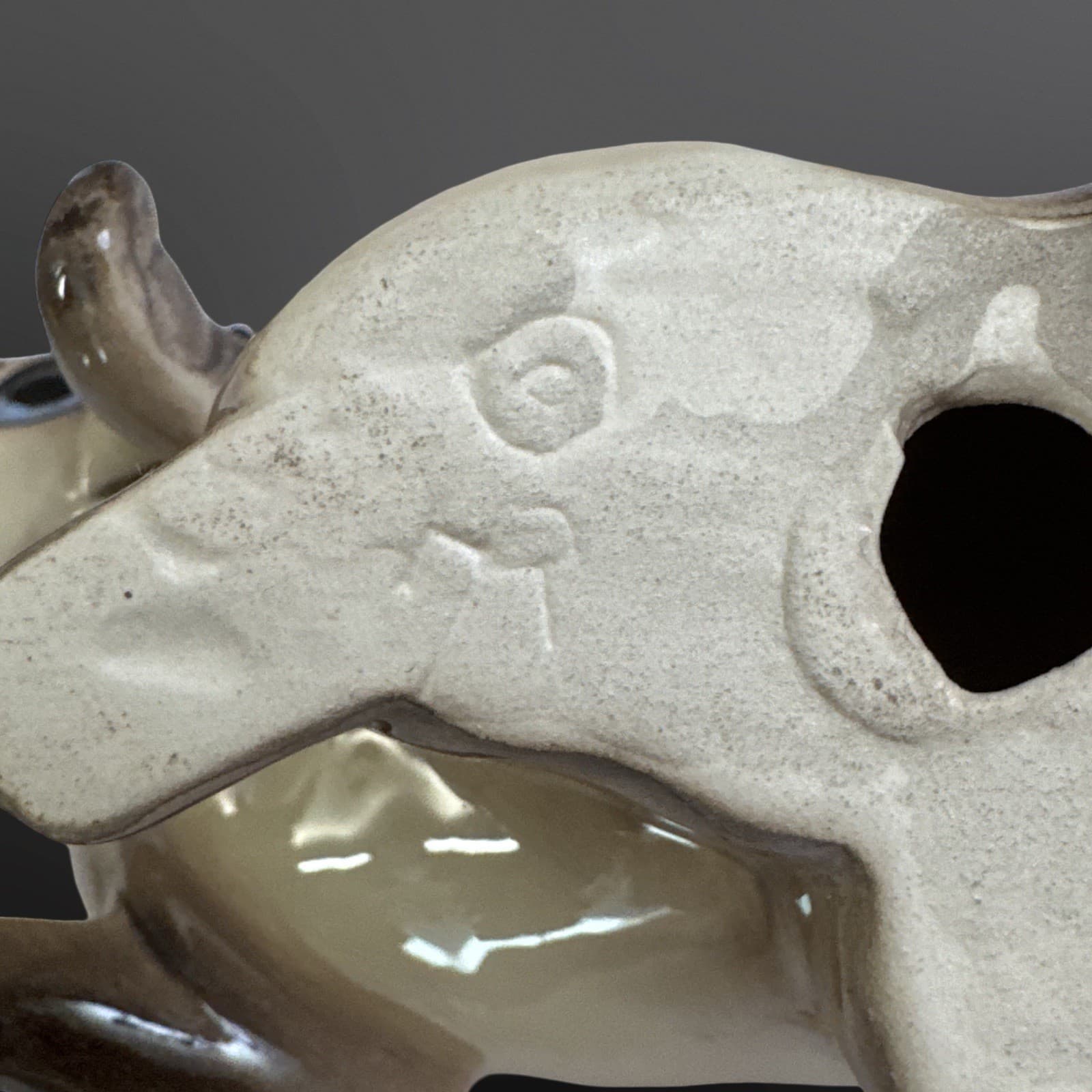 Hagen Renaker DW Designers Workshop Siamese Cat Mama Watching Tail Figurine - Thumbnail 7