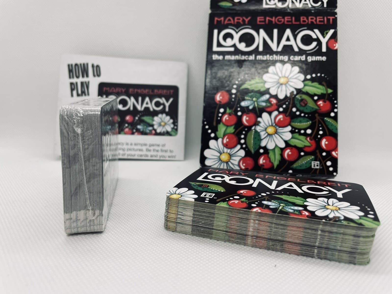 Mary Engelbreit Loonacy Matching Card Game Looney Labs - Thumbnail 7