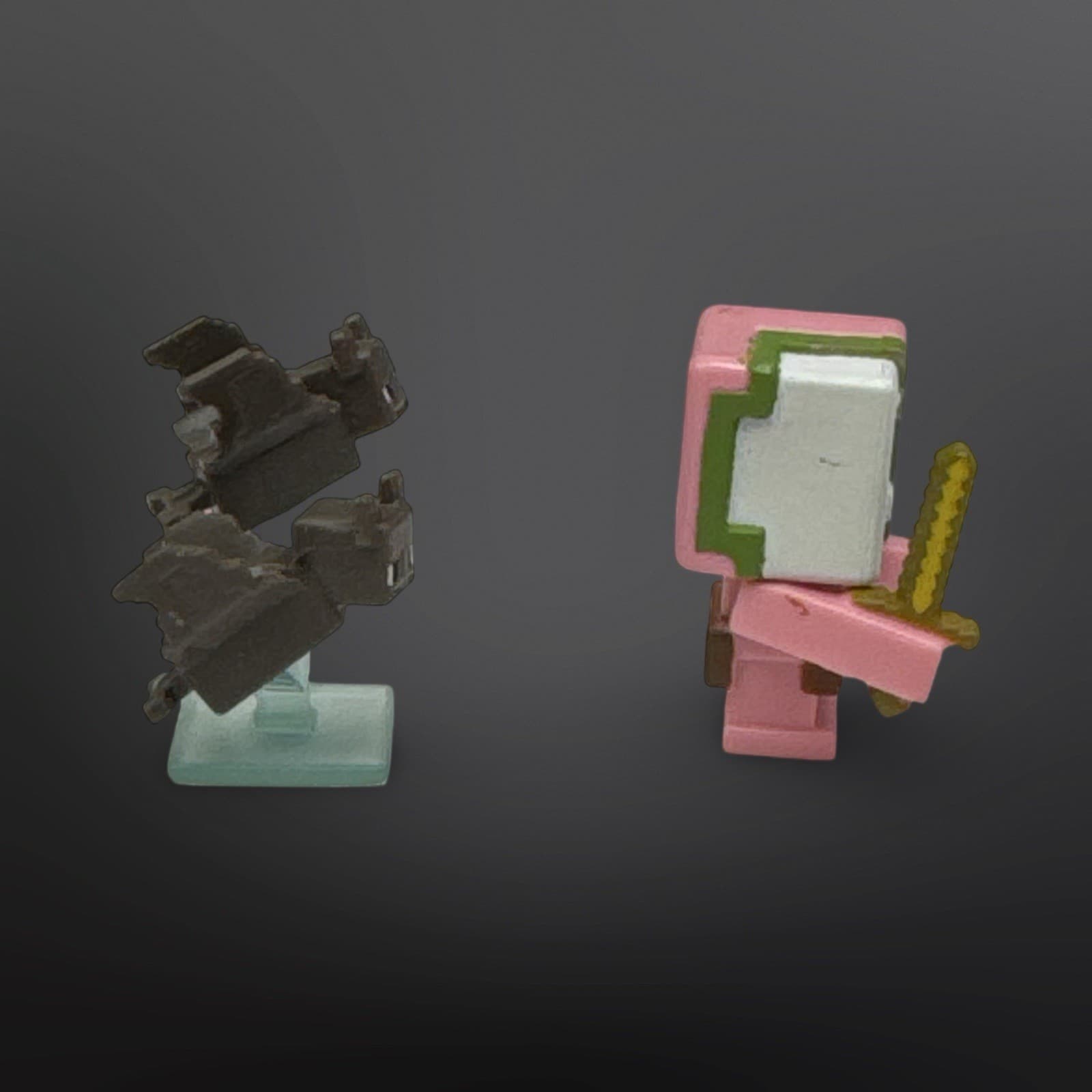 Minecraft Mini Figures Lot Of 2- Zombie Pigman And Bats Series 2 - Thumbnail 2