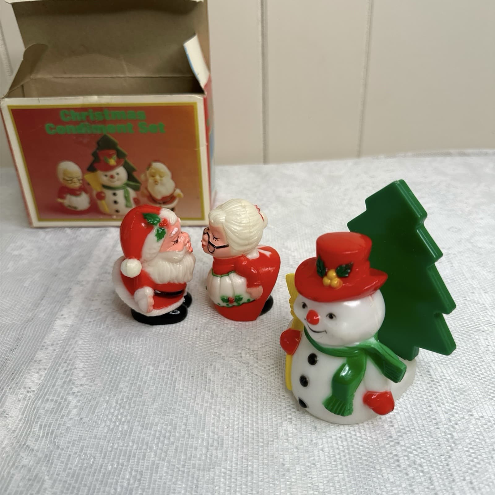 VTG KISSING SANTA & MRS. Claus SNOWMAN Salt & Pepper Napkin Holder Christmas Set - Thumbnail 3