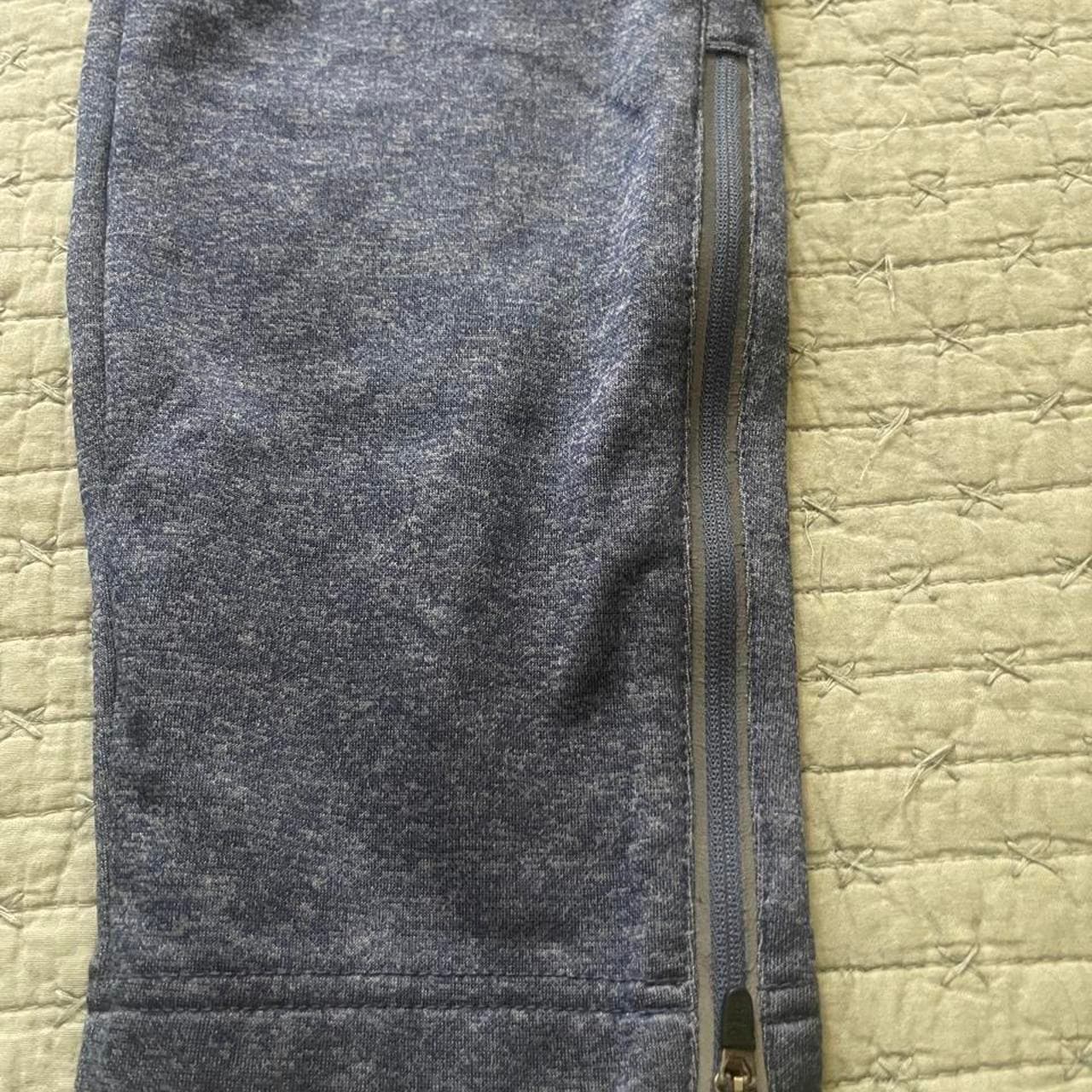 Boys youth blue/gray heathered BCG joggers with zipper pockets size Small #athleisure #activewear #youth #joggers - Thumbnail 2