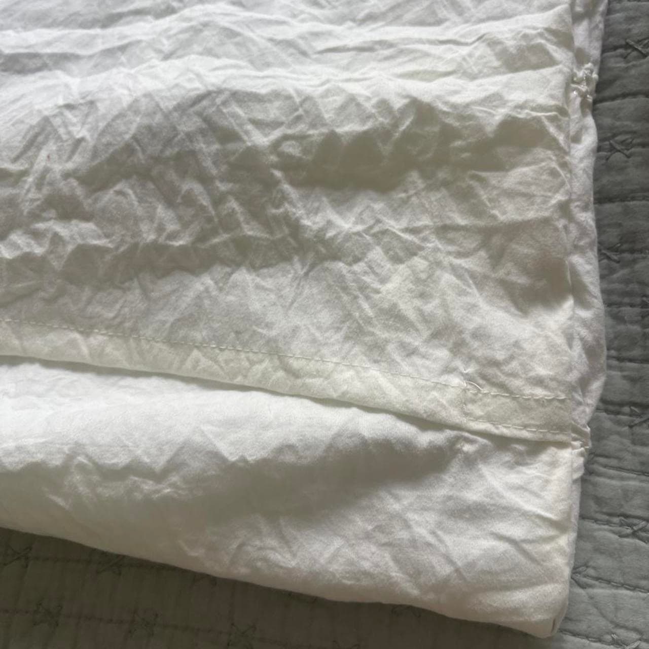 4-Piece White Pintuck Bedding & Pillow Set - Thumbnail 8