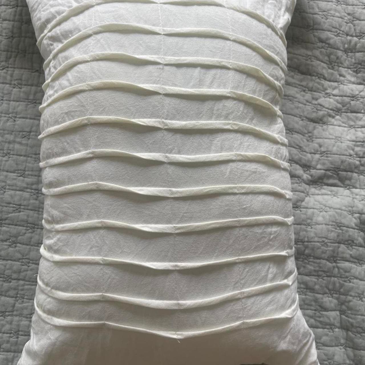 4-Piece White Pintuck Bedding & Pillow Set - Thumbnail 3