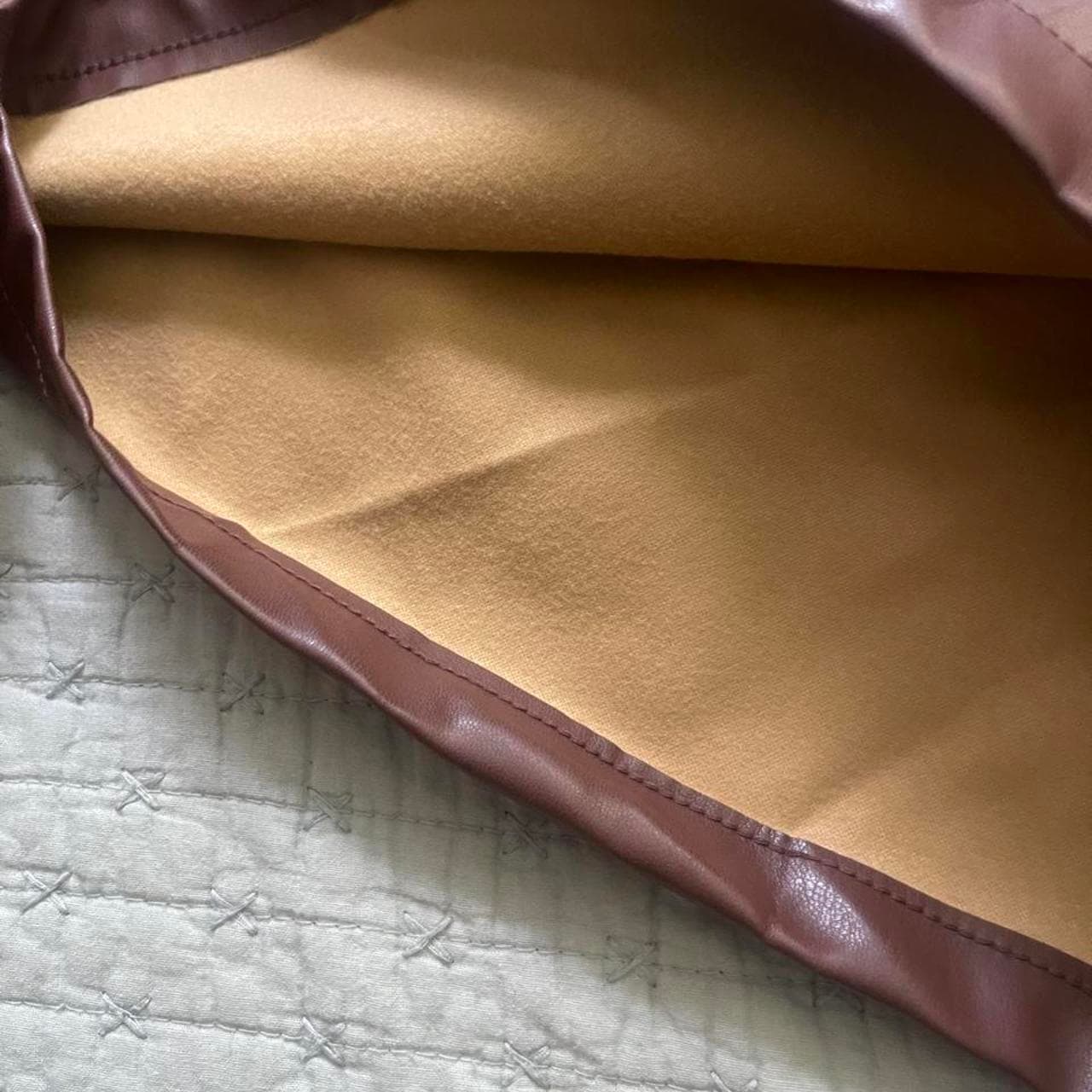 Jolie & Joy brown faux leather shorts with tie waist in a 3XL #fauxleather #tiewaist #brown - Thumbnail 4