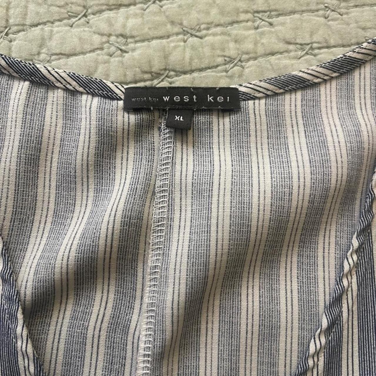 West Kel white and light blue striped blouse with a twist detail, size XL #stripes #twist - Thumbnail 3