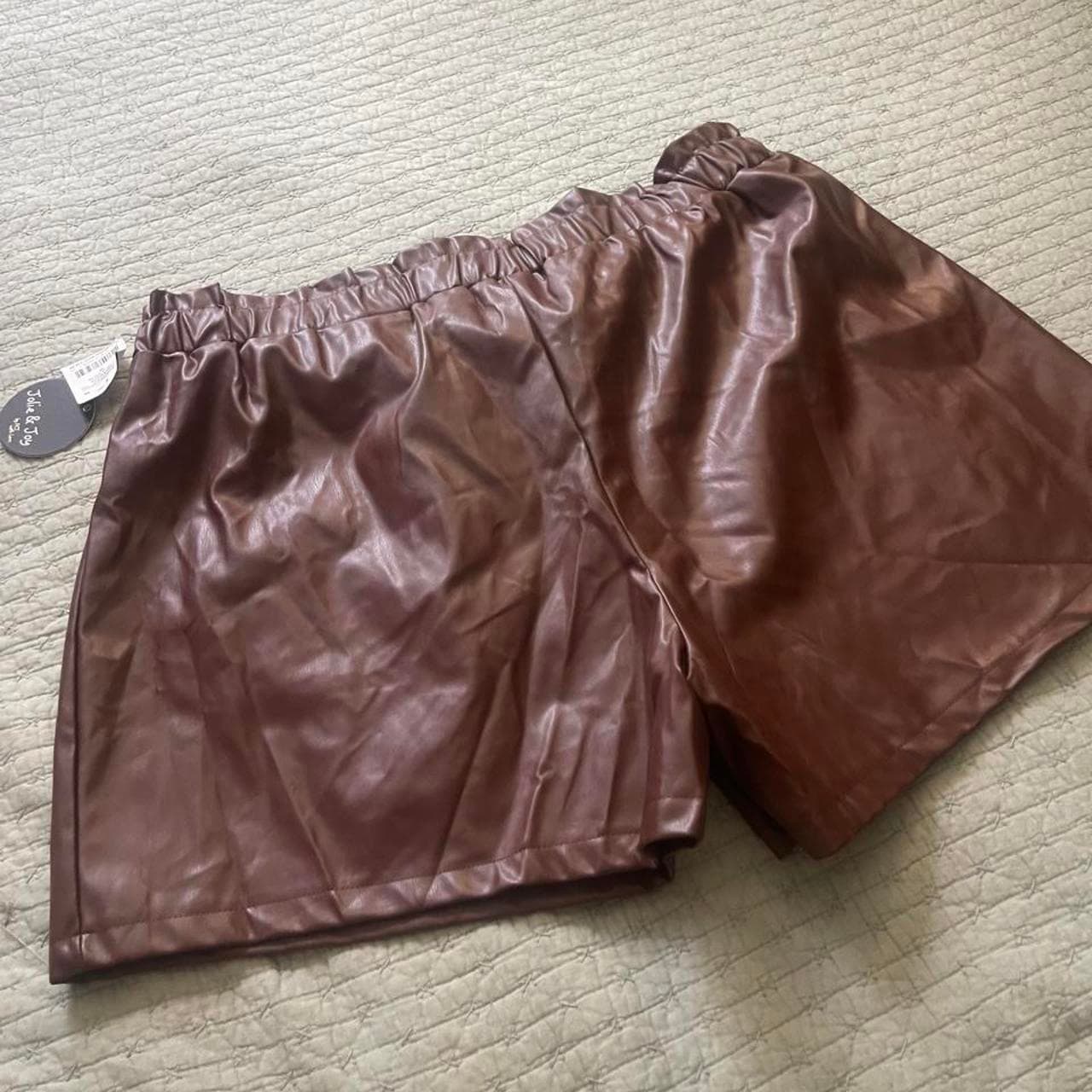 Jolie & Joy brown faux leather shorts with tie waist in a 3XL #fauxleather #tiewaist #brown - Thumbnail 6