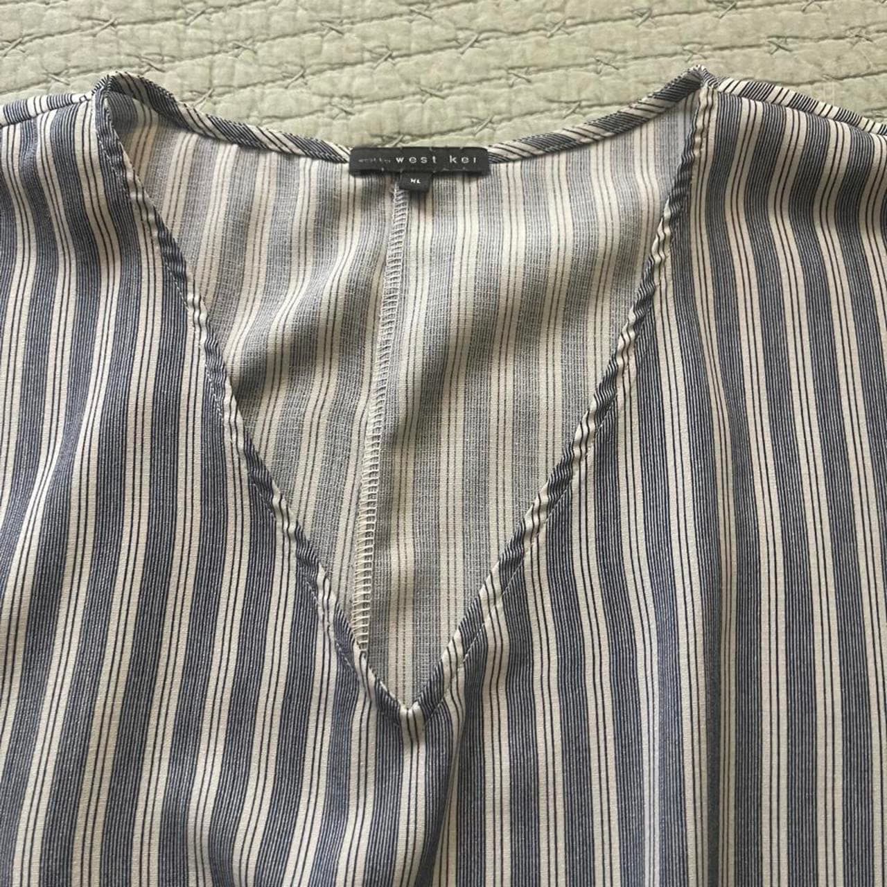 West Kel white and light blue striped blouse with a twist detail, size XL #stripes #twist - Thumbnail 4