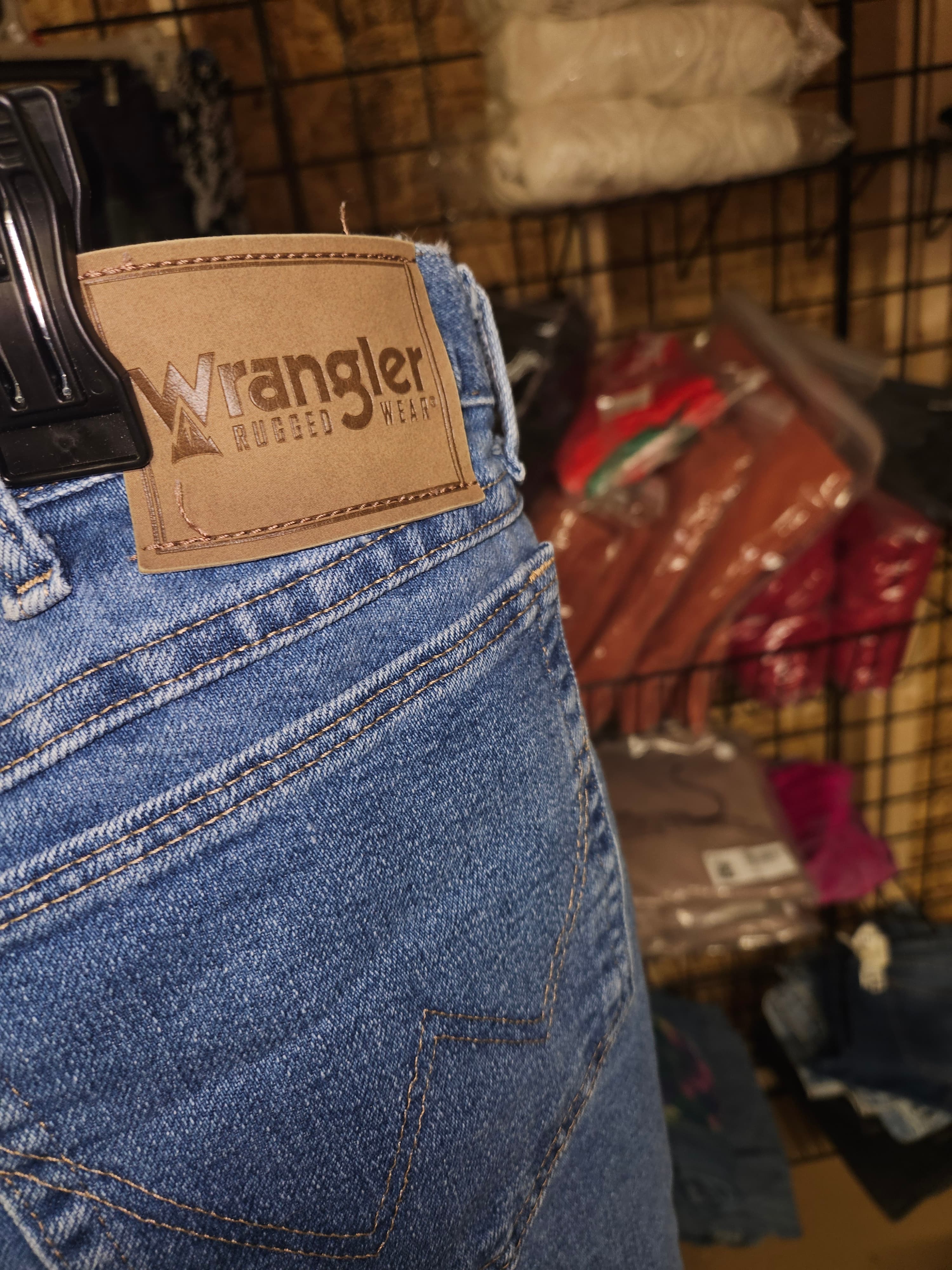Wrangler Blue Jeans Size 42 x 36 - Thumbnail 3