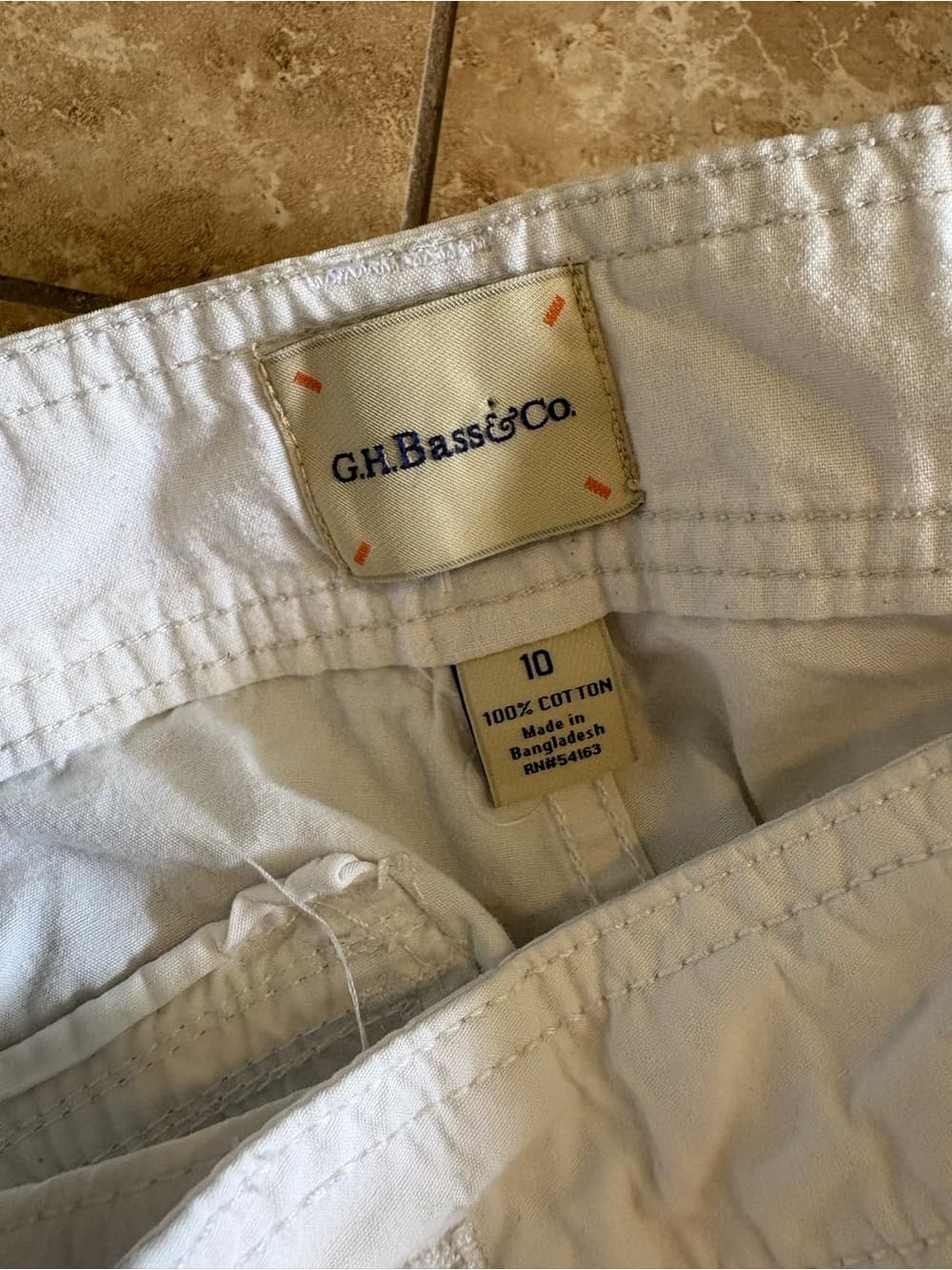 G.H. Bass & Co. White Cargo Shorts - Thumbnail 3