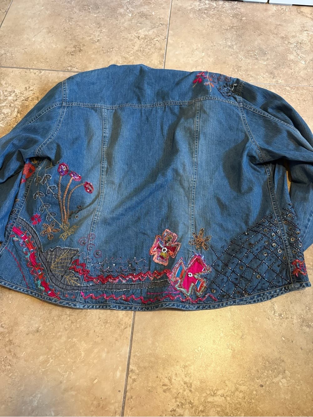 Embroidered Floral Denim Jacket - Blue - Thumbnail 3