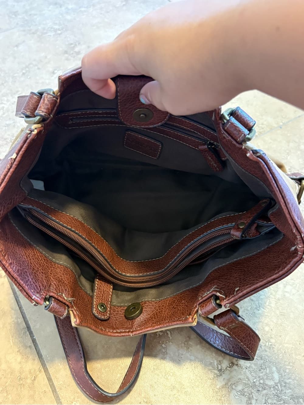 Sundance Two-Tone Taupe and Brown Leather Tote - Thumbnail 3