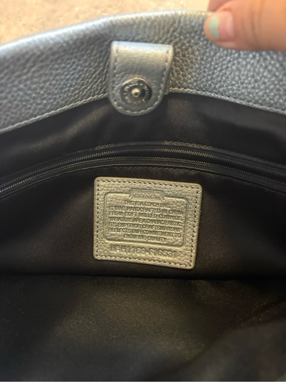 Coach Women's Silver Shoulder Bag - Thumbnail 2