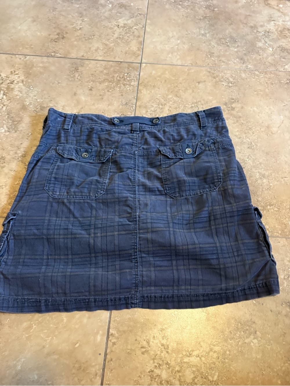 Plaid Utility Cargo Skirt - Thumbnail 3