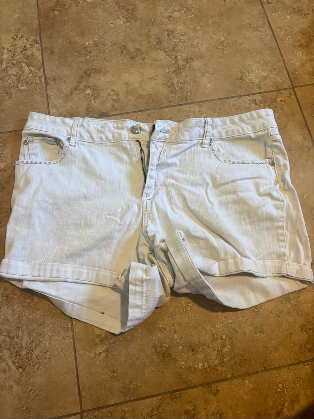 Y2K White Embroidered Denim Women’s Shorts - Thumbnail 2