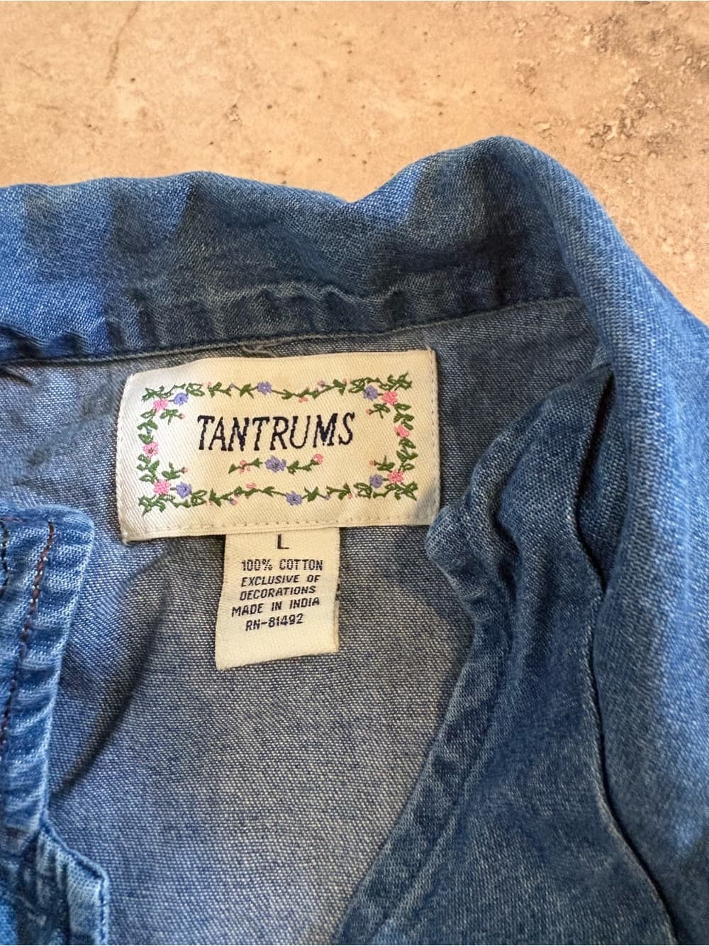 Embroidered Denim Button-Up Vest in Blue - Thumbnail 2