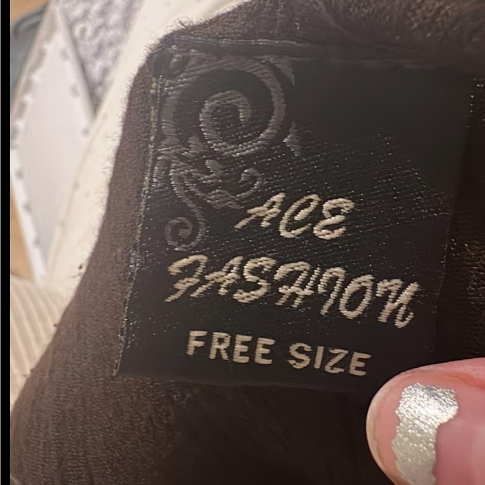 Brown Sleeveless Dress with Floral Embroidery - Thumbnail 2