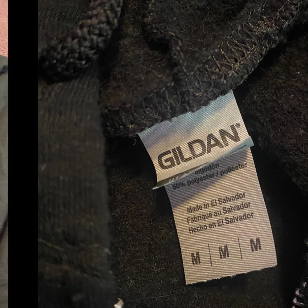 Gildan black zip up - Thumbnail 2