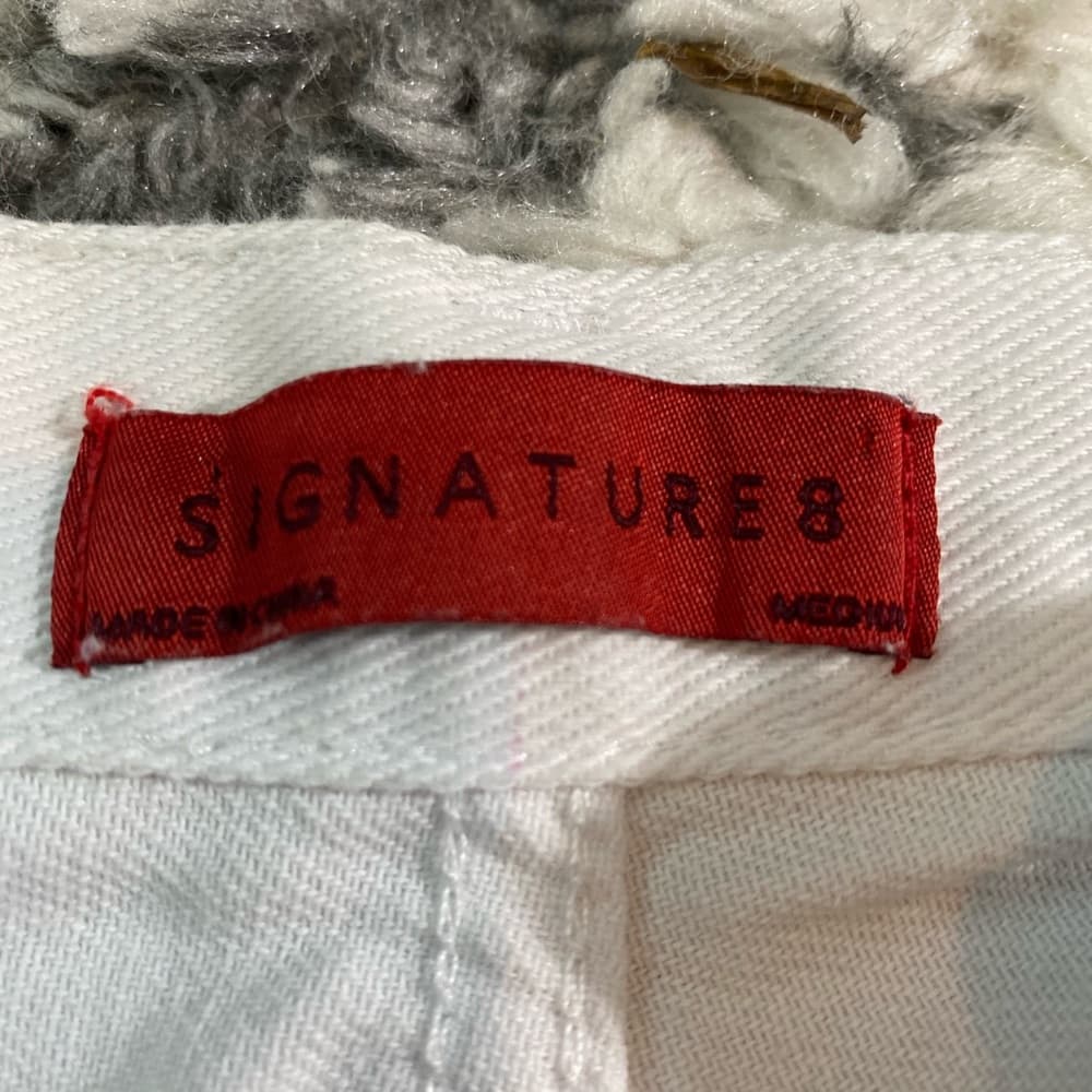White ripped shorts - Thumbnail 2