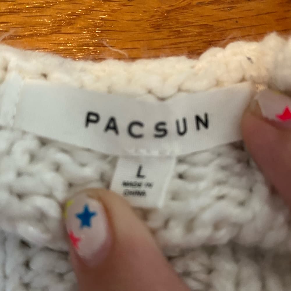 White sweater - Thumbnail 2