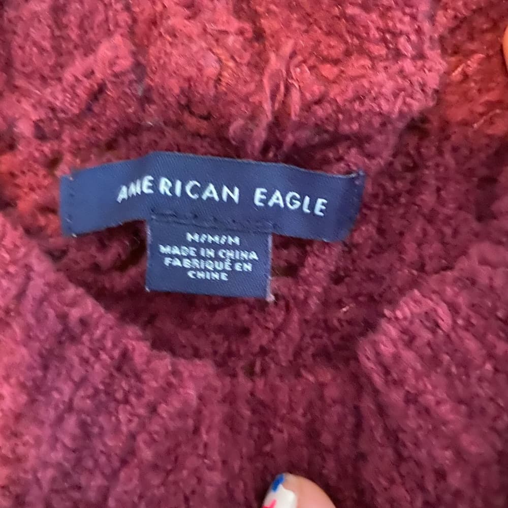 Maroon sweater - Thumbnail 2