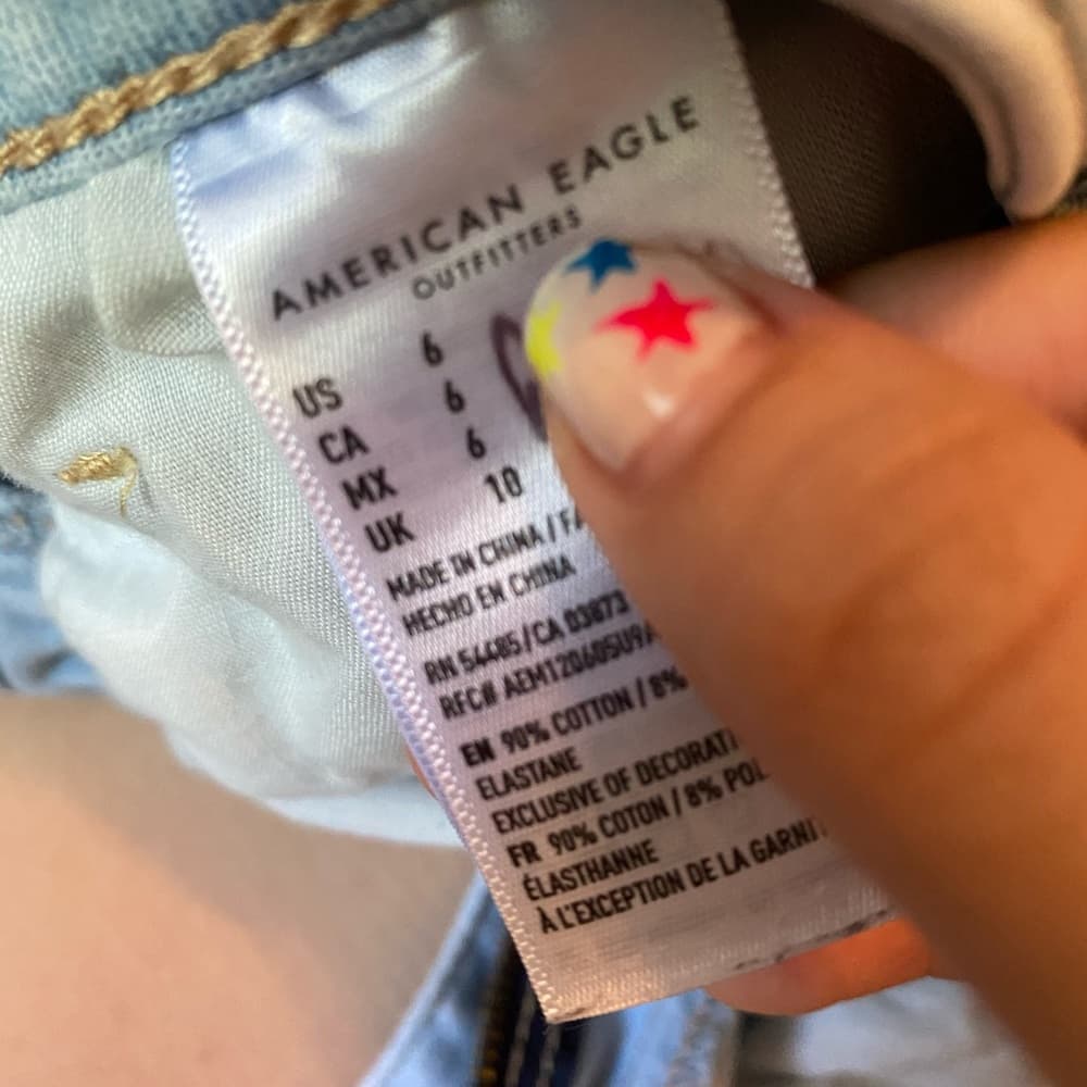 Light wash denim shorts - Thumbnail 2