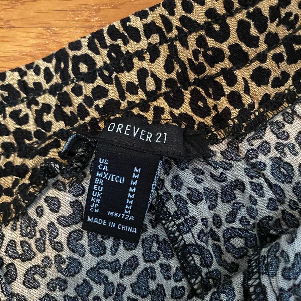Leopard shorts - Thumbnail 2
