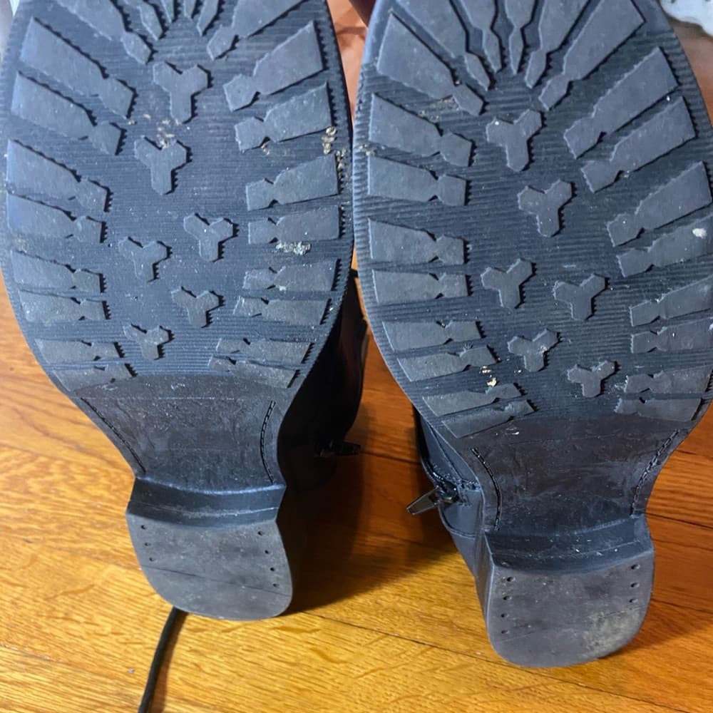 Black boots - Thumbnail 4