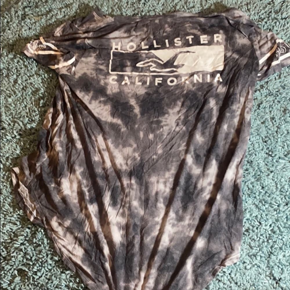 Gray tie dye hollister tee - Thumbnail 4