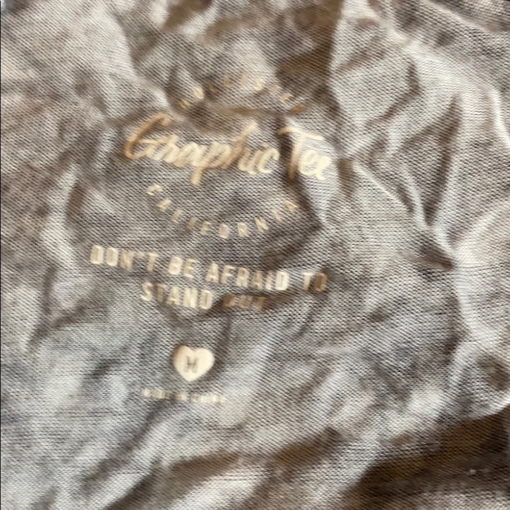 Gray tie dye hollister tee - Thumbnail 5
