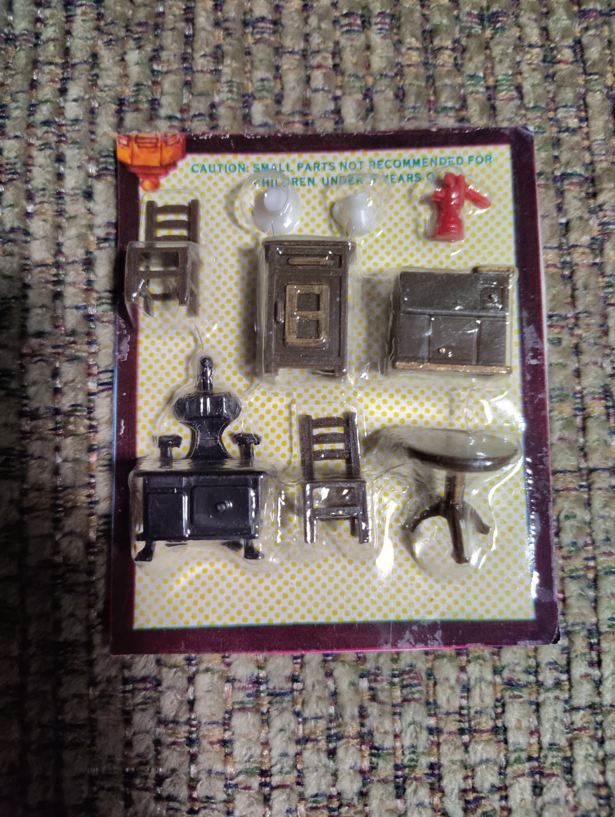 Vintage Mini Dollhouse Furniture - 8pc Set - 1:48 Scale Five Dif Sets You Choos - Thumbnail 4