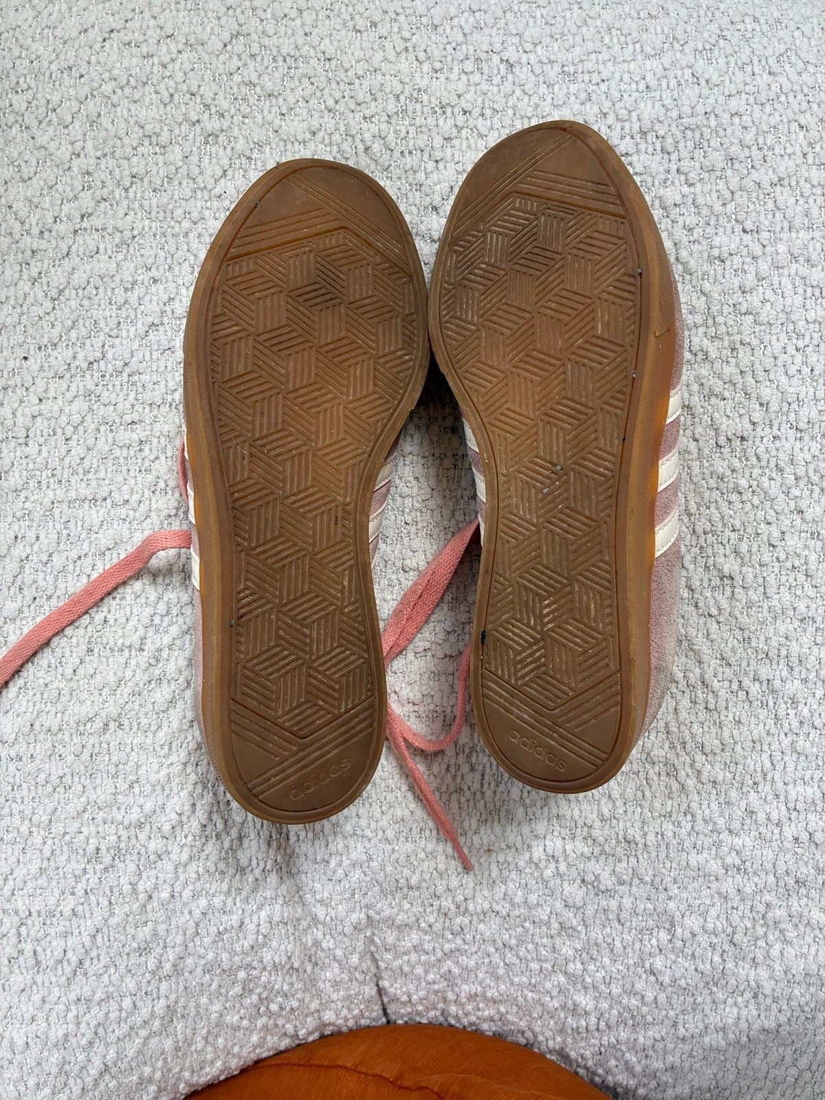 adidas Neo Courtset Pink Suede Sneakers Women’s Size 9 Gum Sole Casual Shoes - Thumbnail 2