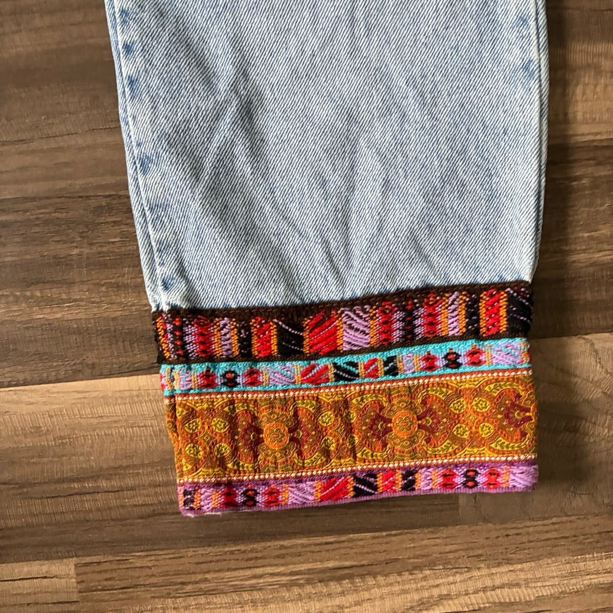 Vintage Express Blend Embroidered Trim Jeans – Women’s Size 5/6 – Boho Festival - Thumbnail 3
