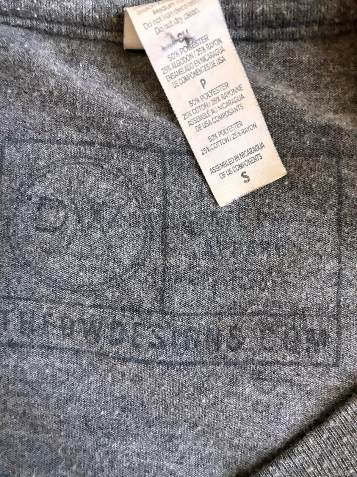 Vintage-style Morgantown WV Pennant Graphic Tee – Size Small – Gray Tri Blend - Thumbnail 3