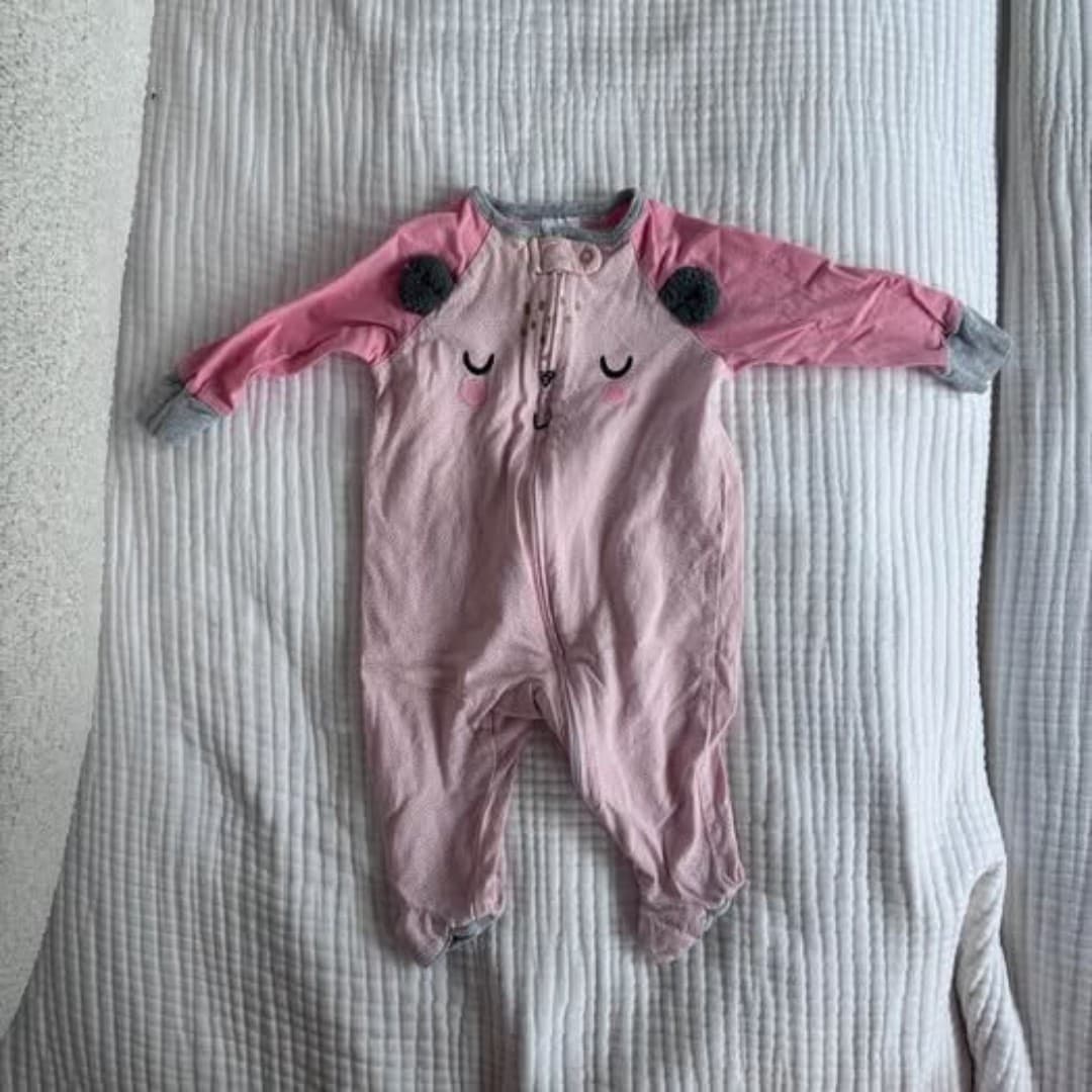 Lot of 13 Footie Pajamans 0-3months - Thumbnail 3