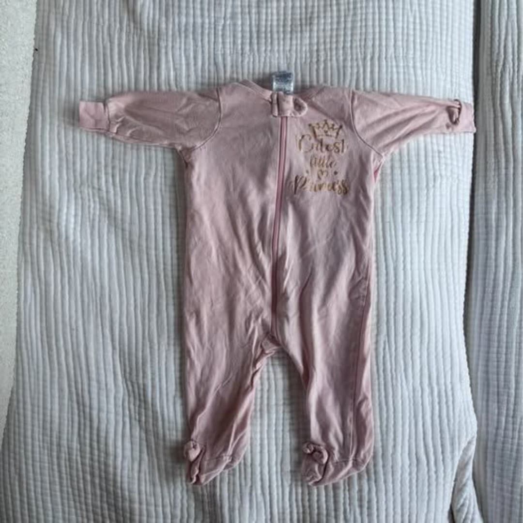 Lot of 13 Footie Pajamans 0-3months - Thumbnail 2