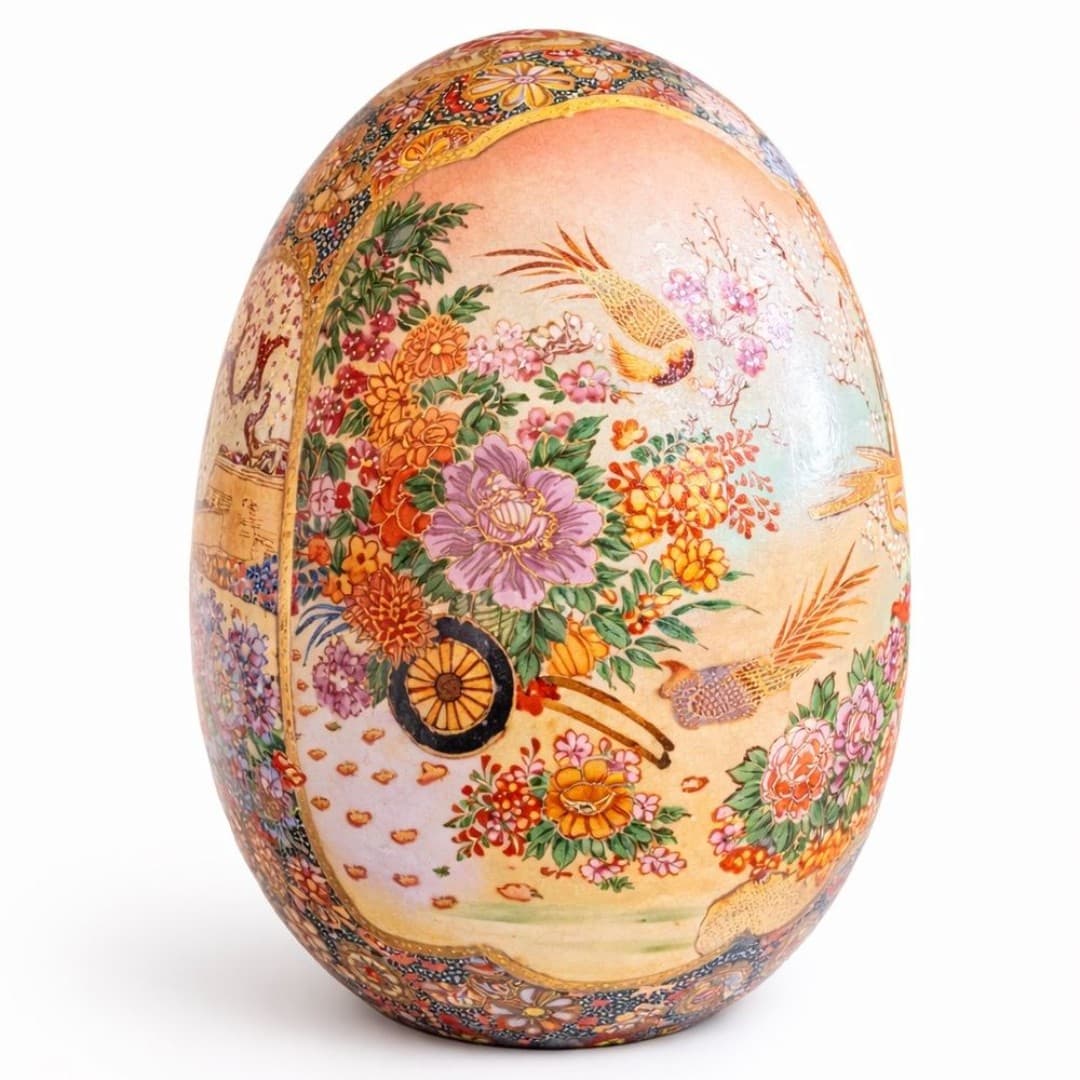 Large Vintage Satsuma Style Hand Painted Egg Vase — Crackle Glaze, Gold Detail - Thumbnail 2