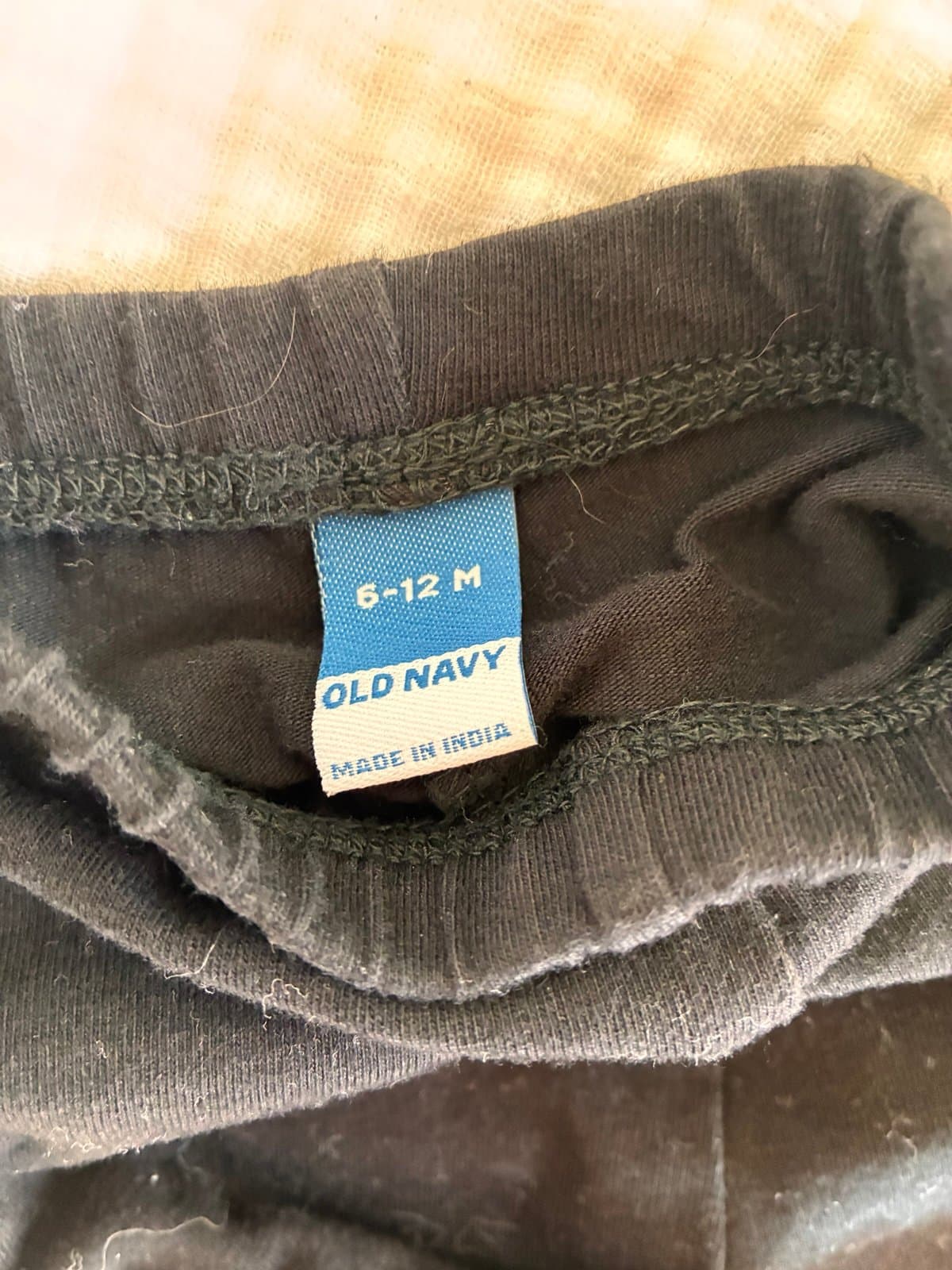 Old Navy Ruffle Butt Leggings 6-12M Black Baby Girl Pants Cute - Thumbnail 2